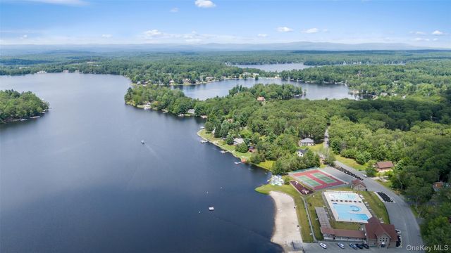 135 Lake Shore Drive E, Rock Hill, NY 12775