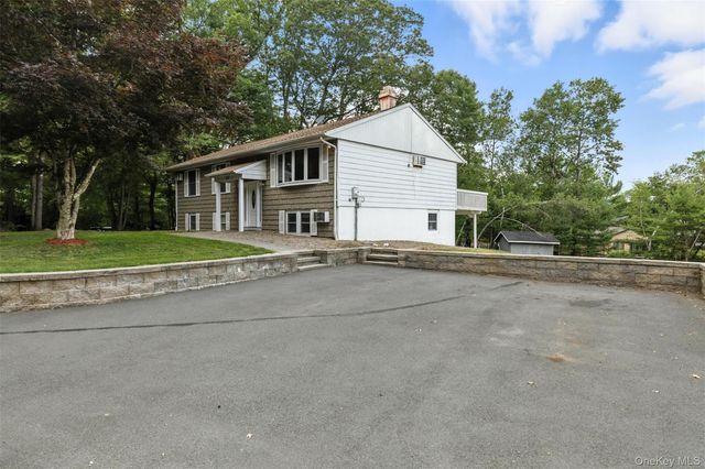 135 Lake Shore Drive E, Rock Hill, NY 12775
