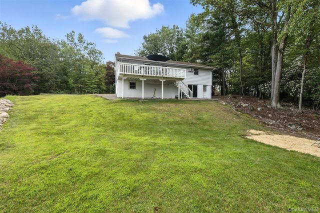 135 Lake Shore Drive E, Rock Hill, NY 12775