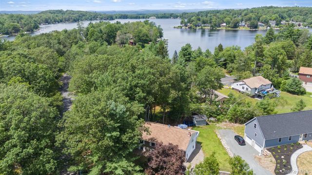 135 Lake Shore Drive E, Rock Hill, NY 12775