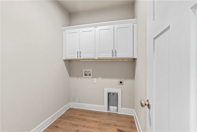 825 Mueller Way, Prairie Grove, AR 72753