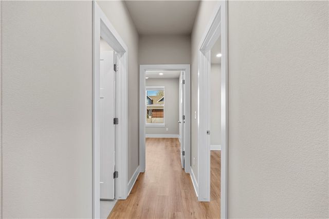 825 Mueller Way, Prairie Grove, AR 72753