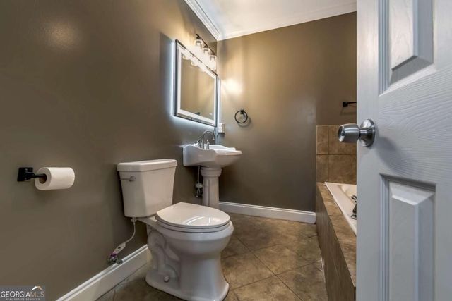 807 Reagan Drive NW, Conyers, GA 30012