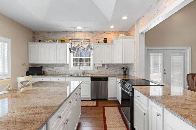 4327 Lakeside Dr., Little River, SC 29566