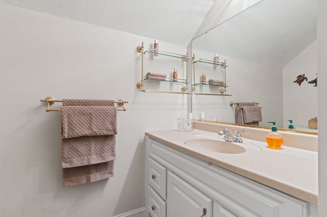 4327 Lakeside Dr., Little River, SC 29566