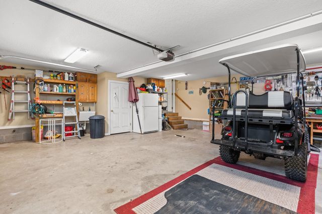 4327 Lakeside Dr., Little River, SC 29566