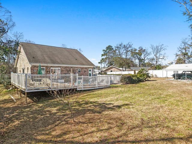 4327 Lakeside Dr., Little River, SC 29566
