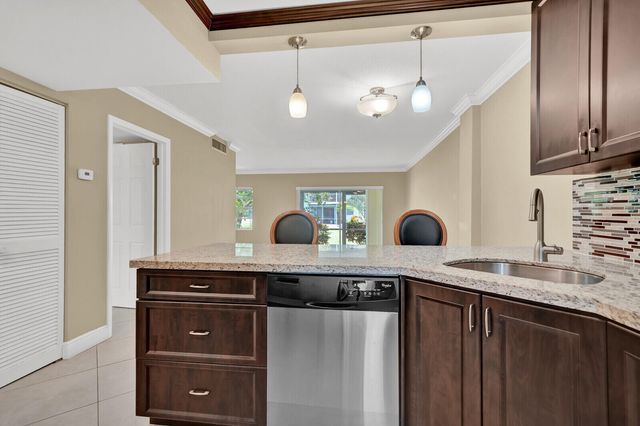 5501 NW 2nd Avenue 111, Boca Raton, FL 33487