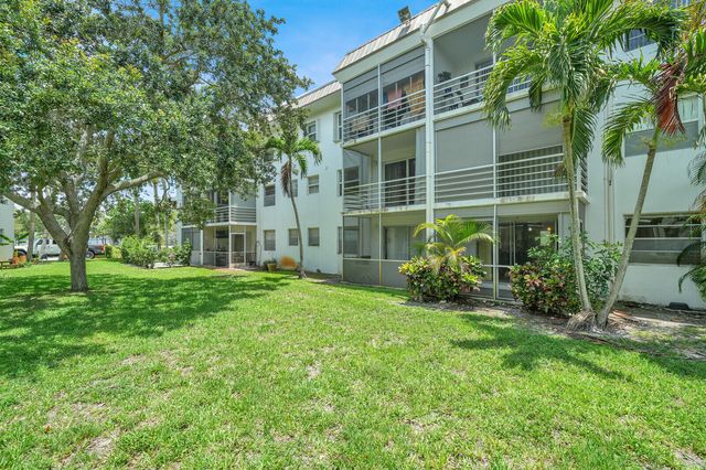 5501 NW 2nd Avenue 111, Boca Raton, FL 33487