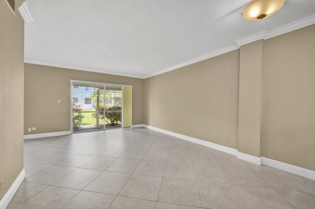5501 NW 2nd Avenue 111, Boca Raton, FL 33487