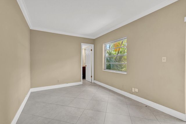 5501 NW 2nd Avenue 111, Boca Raton, FL 33487