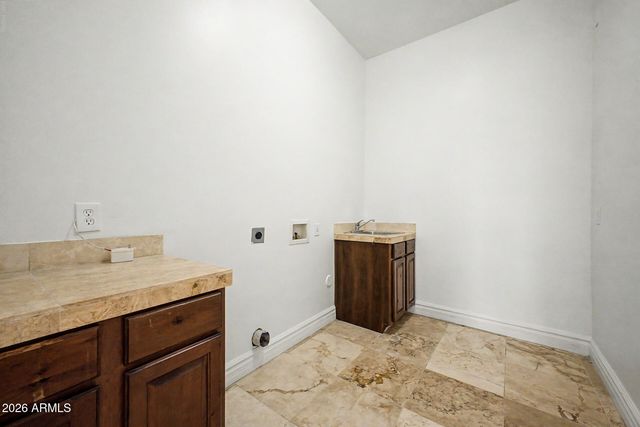 111 W MISSOURI Avenue B, Phoenix, AZ 85013
