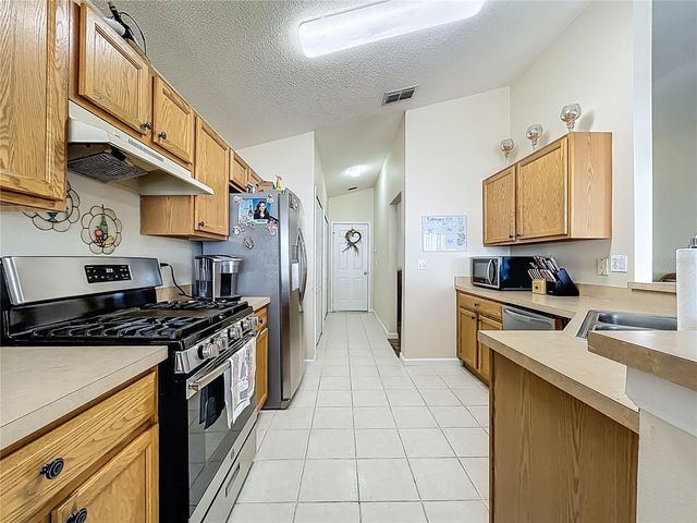 15746 BAY VISTA DRIVE, Clermont, FL 34714