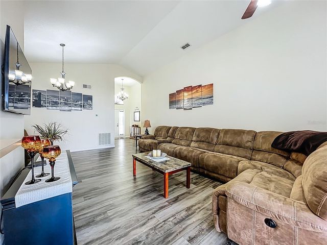 15746 BAY VISTA DRIVE, Clermont, FL 34714