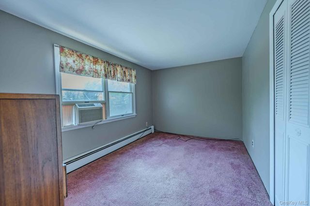 21 Madeley Lane, Stony Brook, NY 11790