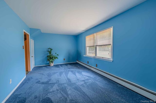 21 Madeley Lane, Stony Brook, NY 11790