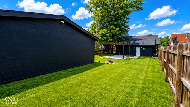 915 Saint Paul Street, Indianapolis, IN 46203