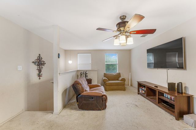 10302 Buescher Ln, San Antonio, TX 78223