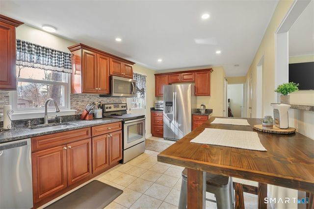 16 Phelps Road, Marlborough, CT 06447