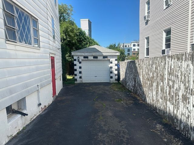 136 Main St, Everett, MA 02149