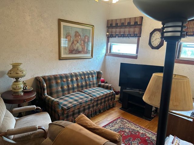 136 Main St, Everett, MA 02149
