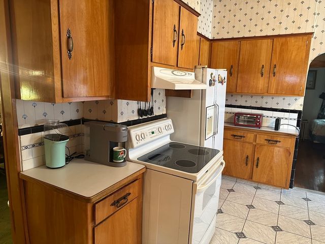 136 Main St, Everett, MA 02149