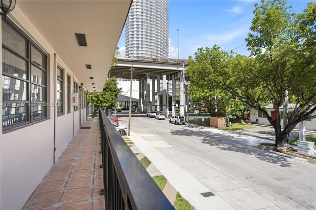 443 SW 4th Ave, Miami, FL 33130