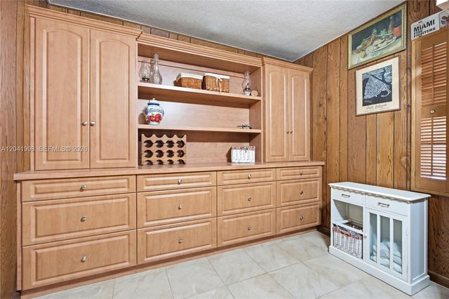 443 SW 4th Ave, Miami, FL 33130