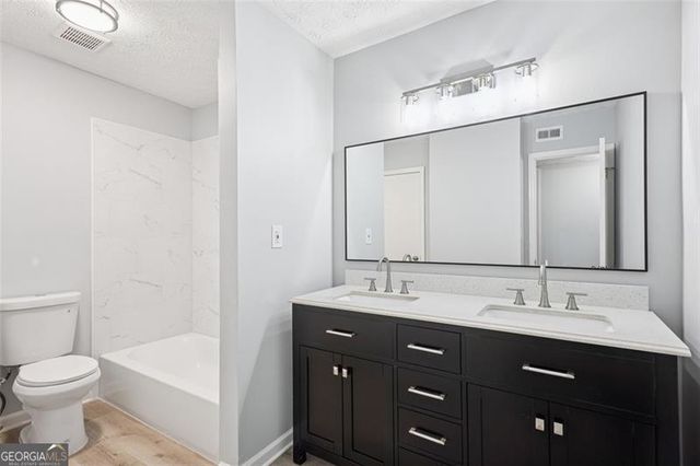 6430 OAKLEAF Way, Morrow, GA 30260