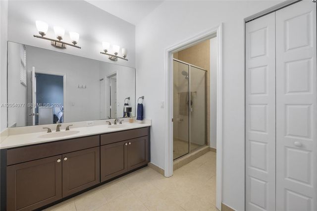 658 NE 193rd Terrace, Miami, FL 33179