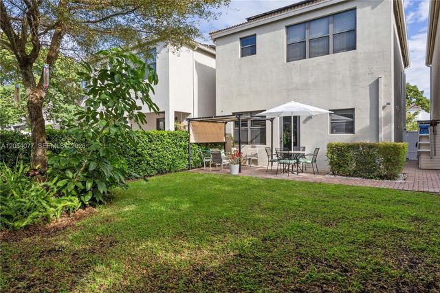 658 NE 193rd Terrace, Miami, FL 33179