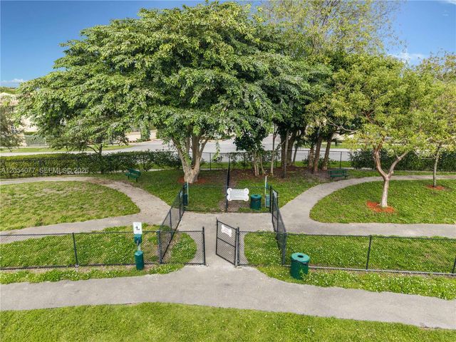 658 NE 193rd Terrace, Miami, FL 33179