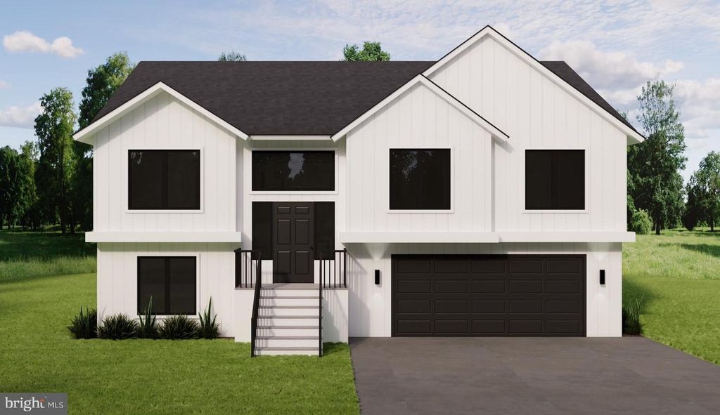 1114 LAKEVIEW DR, Cross Junction, VA 22625