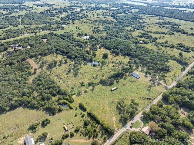 Dairy Road, Sulphur, OK 73086