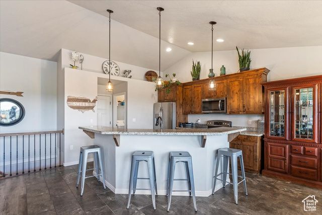 306 S SUNBURST DR, Layton, UT 84041