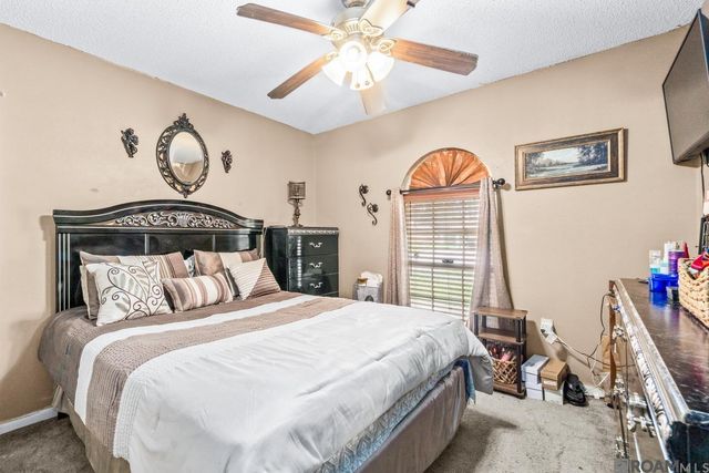 2148 Oak Knoll Dr, Baton Rouge, LA 70815