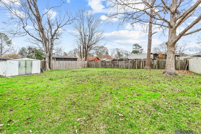 2148 Oak Knoll Dr, Baton Rouge, LA 70815