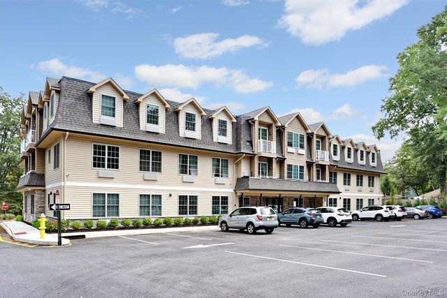 962 S Route 9W 104, Congers, NY 10920