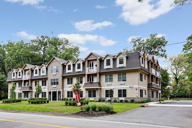 962 S Route 9W 104, Congers, NY 10920