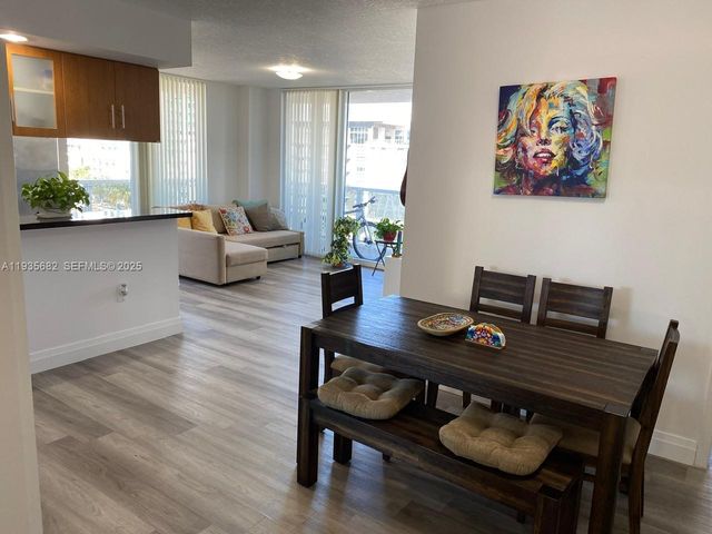 601 NE 23rd St 706, Miami, FL 33137