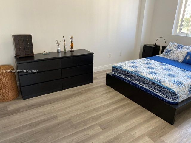 601 NE 23rd St 706, Miami, FL 33137