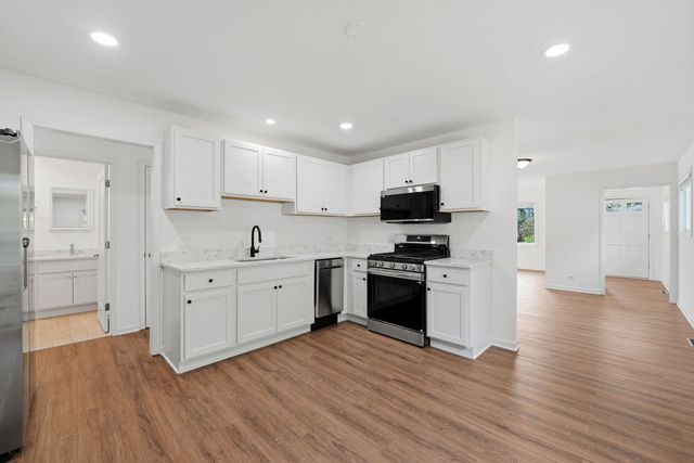 3624 Eastway Drive, Island Lake, IL 60042