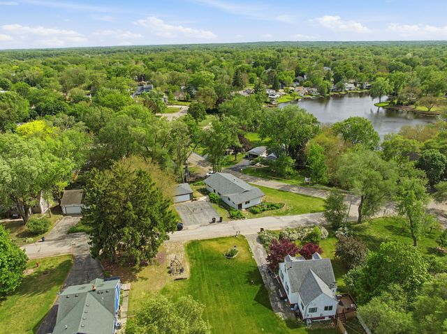 3624 Eastway Drive, Island Lake, IL 60042