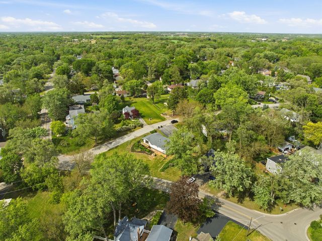 3624 Eastway Drive, Island Lake, IL 60042