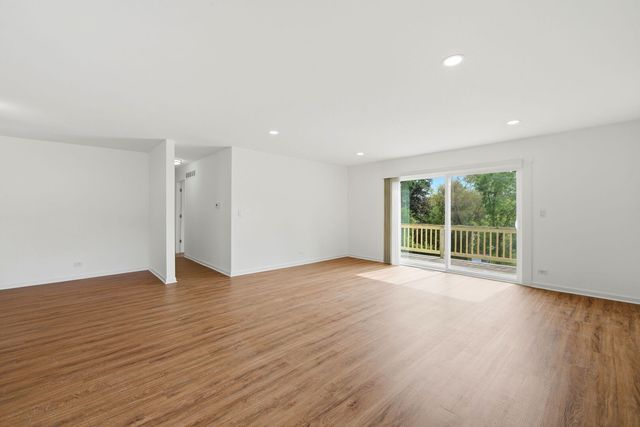 3624 Eastway Drive, Island Lake, IL 60042