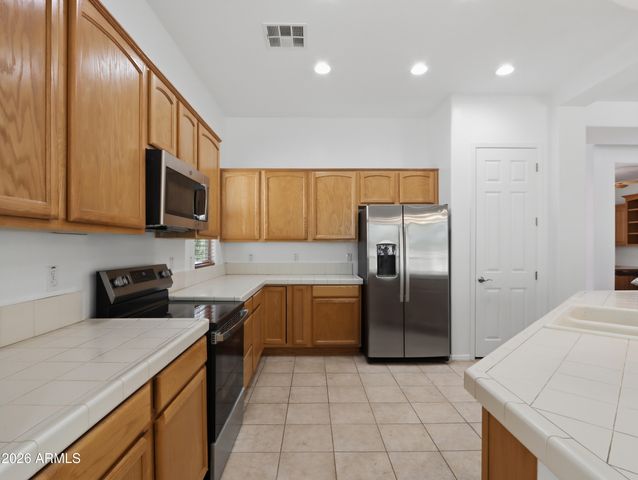 12456 W HEDGE HOG Place, Peoria, AZ 85383