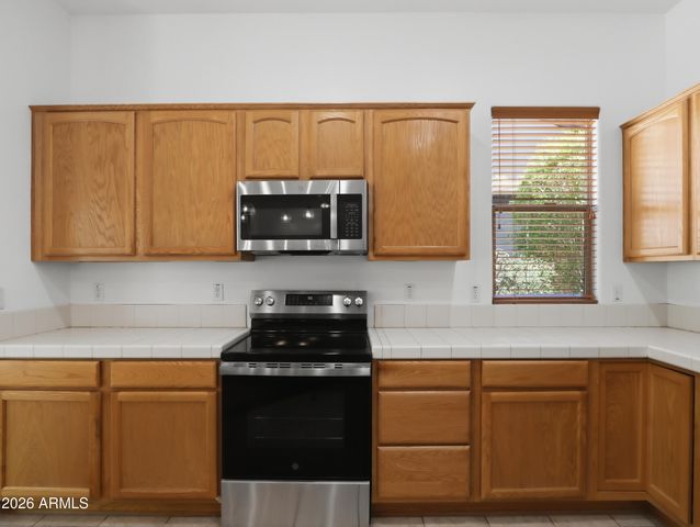 12456 W HEDGE HOG Place, Peoria, AZ 85383