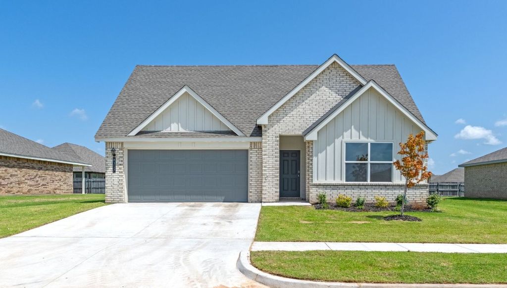 8317 NW 61st Lane, Oklahoma City, OK 73132