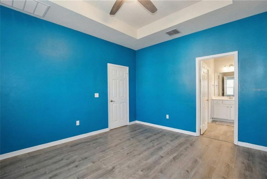 Image 18 of property listing at 4346 CYPRESS GLADES LANE, Orlando, FL 32824