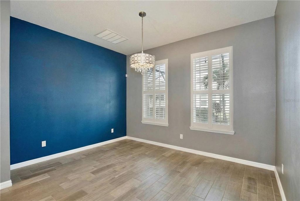 Image 6 of property listing at 4346 CYPRESS GLADES LANE, Orlando, FL 32824